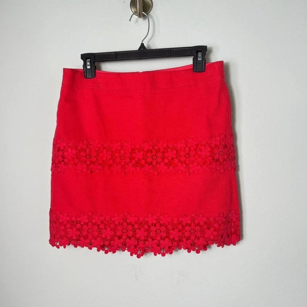 EUC J. Crew Red Daisy Floral Crochet Lace Mini Skirt Size 4 - Picture 5 of 14